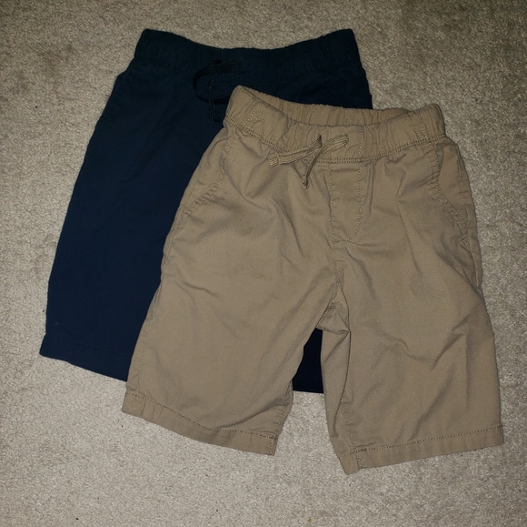 SOLD - 11 pairs of uniform shorts. Sold together. - Picture 5 of 7